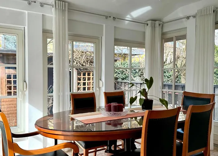 With Garden Вилла *